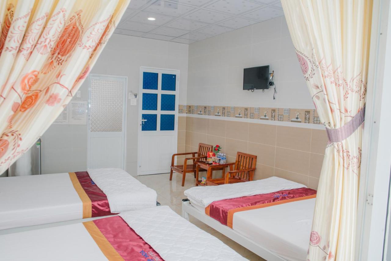 Hiep Hoa Hotel Chau Doc Extérieur photo
