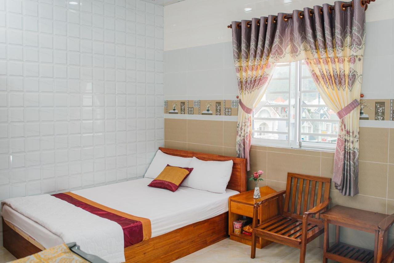 Hiep Hoa Hotel Chau Doc Extérieur photo